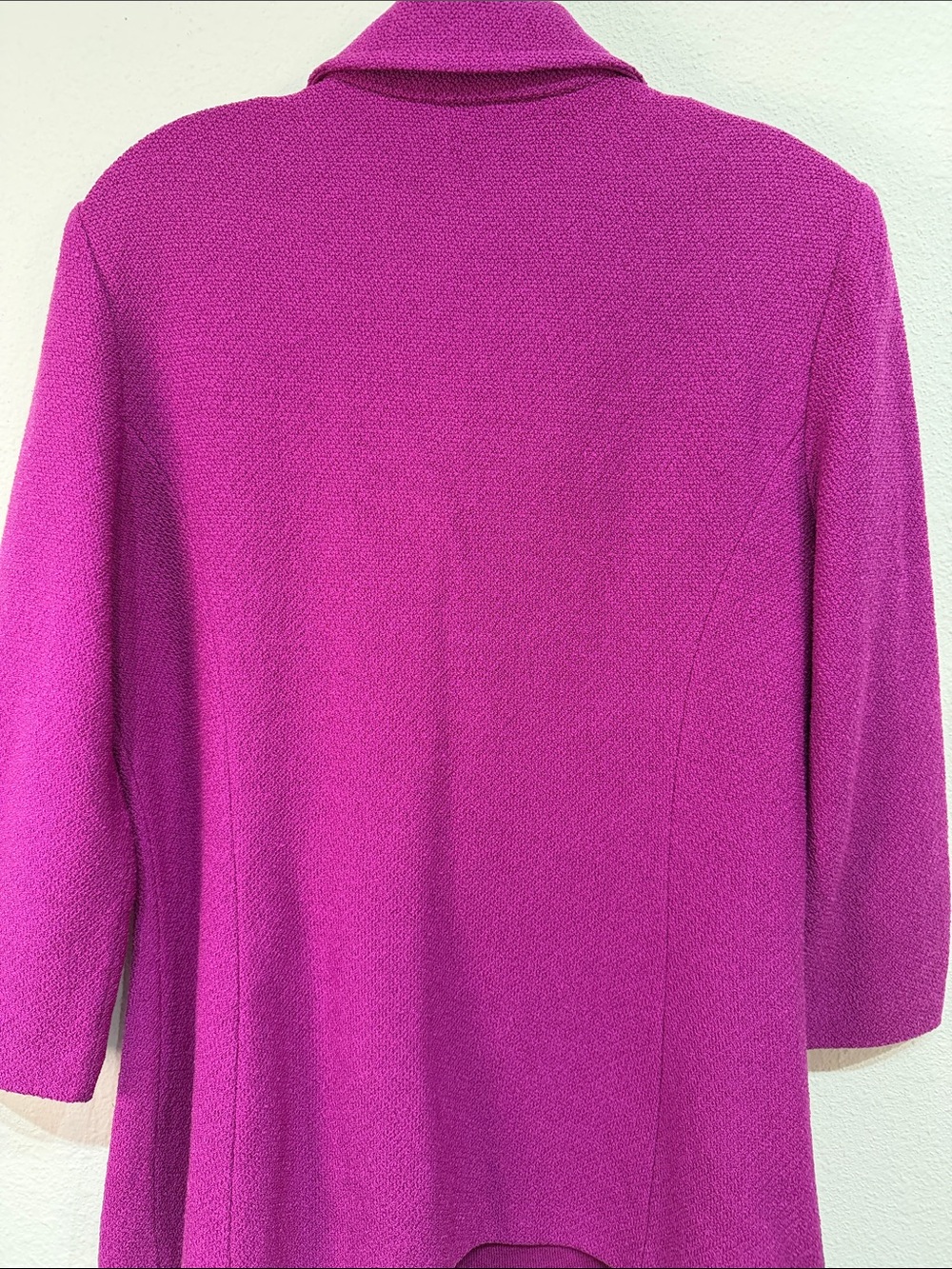St. John Collection Magenta Santana Knit Jacket Size 8 Double Breasted Designer - Picture 3 of 9